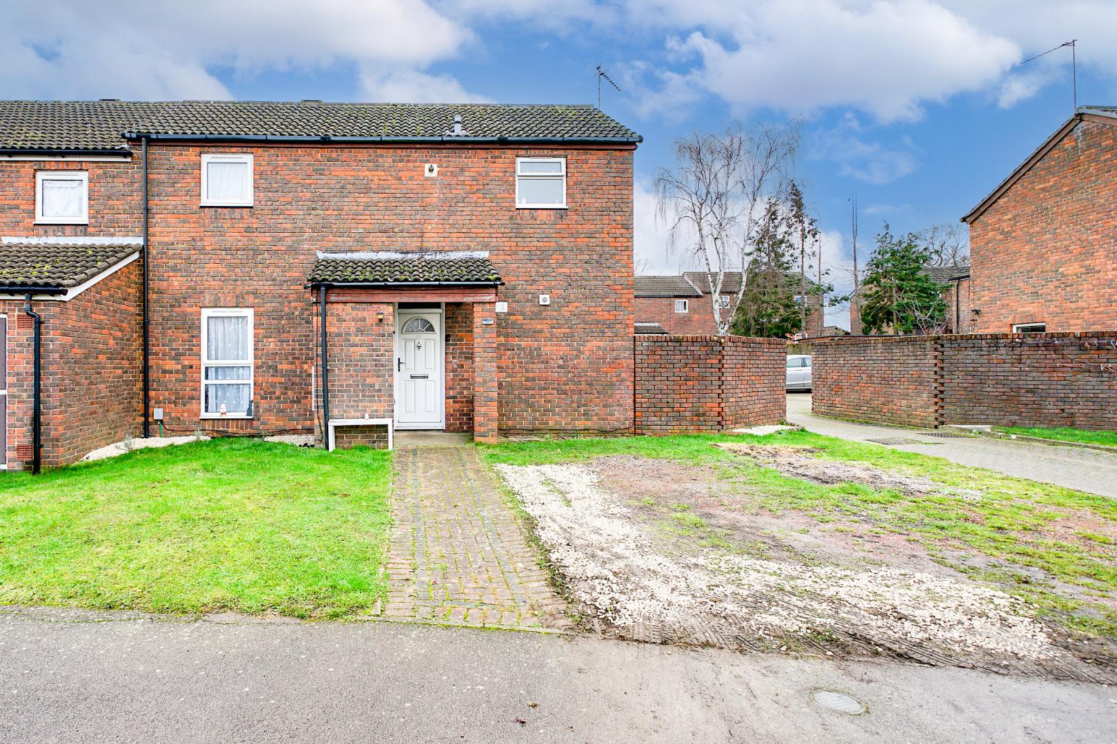 Meadow Way, Leighton Buzzard Quarters Estate Agents